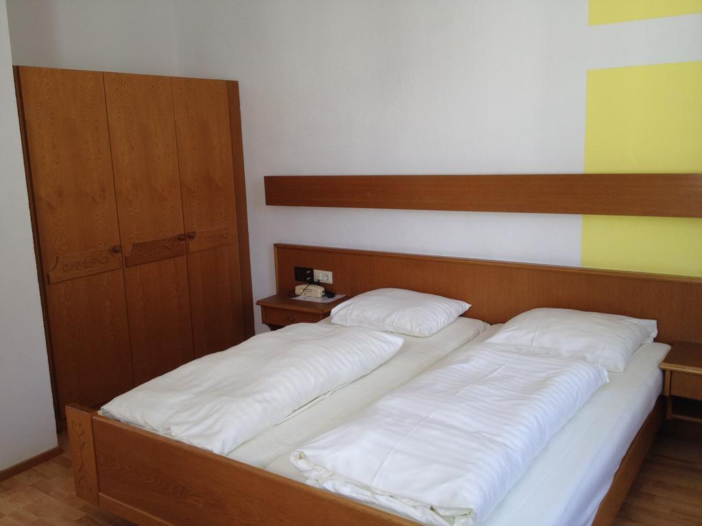 Schwarzer Adler Hotel Landeck Luaran gambar